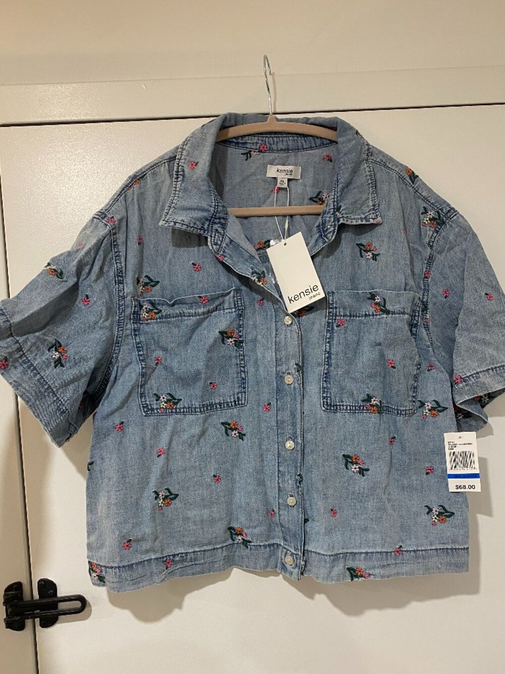 Kensie Jeans Cropped Button Down Embroidered Top - NWT - XL